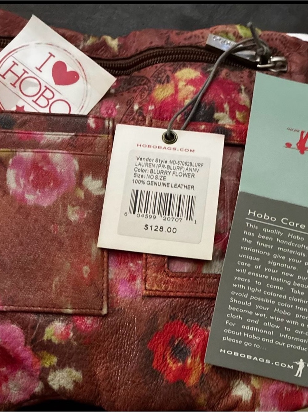 HOBO KISS LOVE CLUTCH/WALLET BRAND NEW WITHVTAGS - Picture 6 of 6